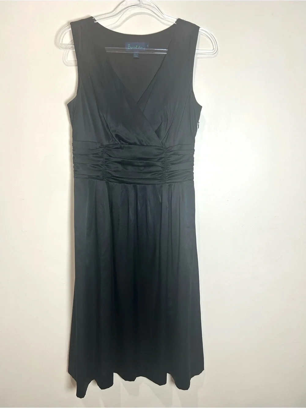 Boden Silk Dress Sz 10R Black Sleeveless MIDI V-Neck Fit & Flare Cocktail Party